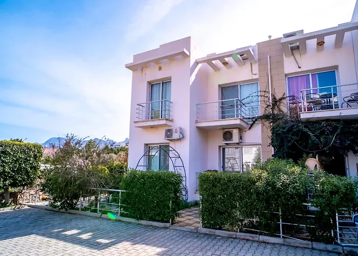 Romantiс Two-bedroom With Sea View *