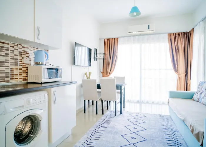 Apartmán Romantiс Two-bedroom With Sea View *