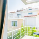 Romantiс Two-bedroom With Sea View Apartment *