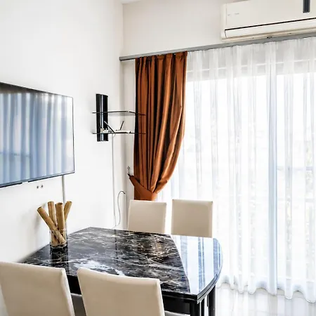 Romantiс Two-bedroom With Sea View Appartement *