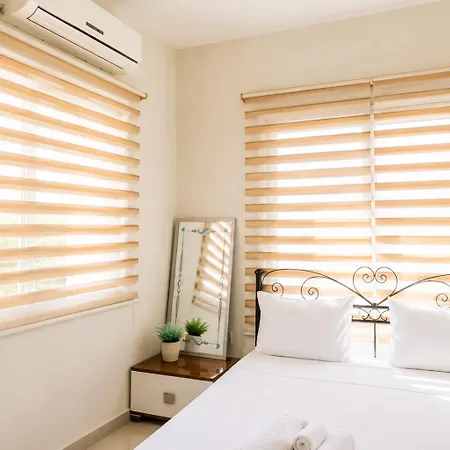 Romantiс Two-bedroom With Sea View Appartement Kyrenia (Northern Cyprus)