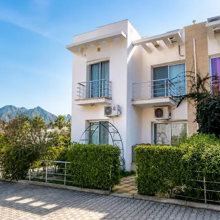 Romantiс Two-bedroom With Sea View Kyrenia (Northern Cyprus)