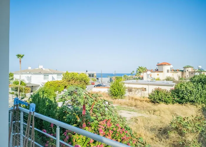 Romantiс Two-bedroom With Sea View Διαμέρισμα