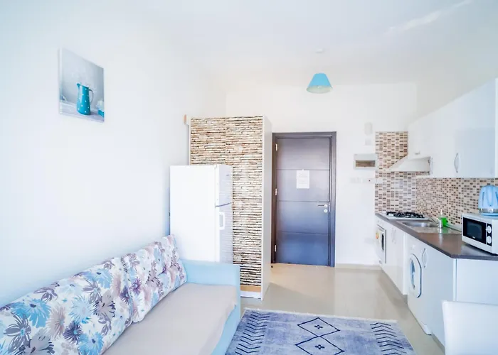 Διαμέρισμα Romantiс Two-bedroom With Sea View *